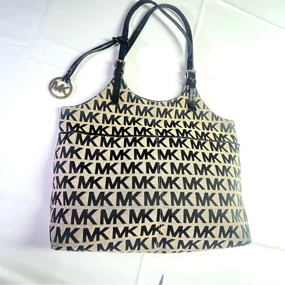 Michael Kors Black and Tan Women's Bag - Picture 2 of 10